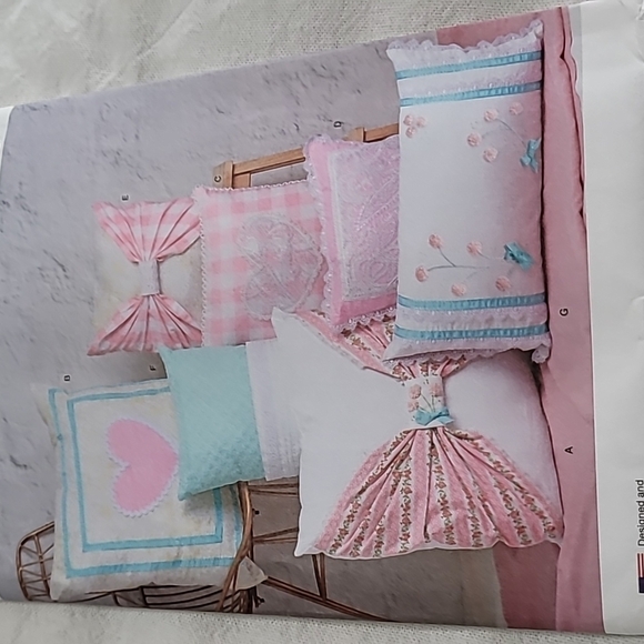Simplicity Pillows Pattern - Picture 5 of 5